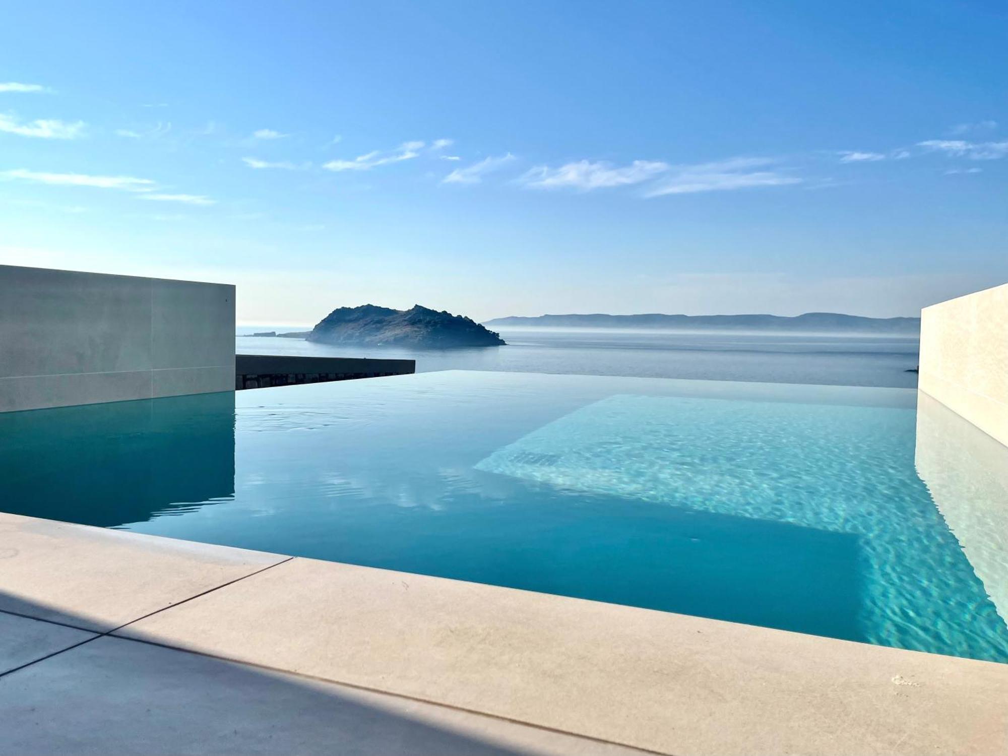 Eleia Seafront Rooms & Villas Петра Екстериор снимка