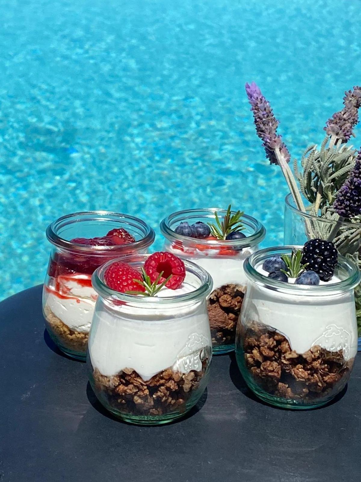 Eleia Seafront Rooms & Villas Петра Екстериор снимка