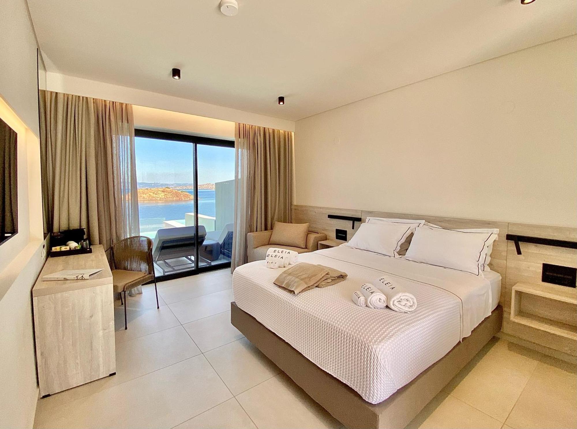 Eleia Seafront Rooms & Villas Петра Екстериор снимка
