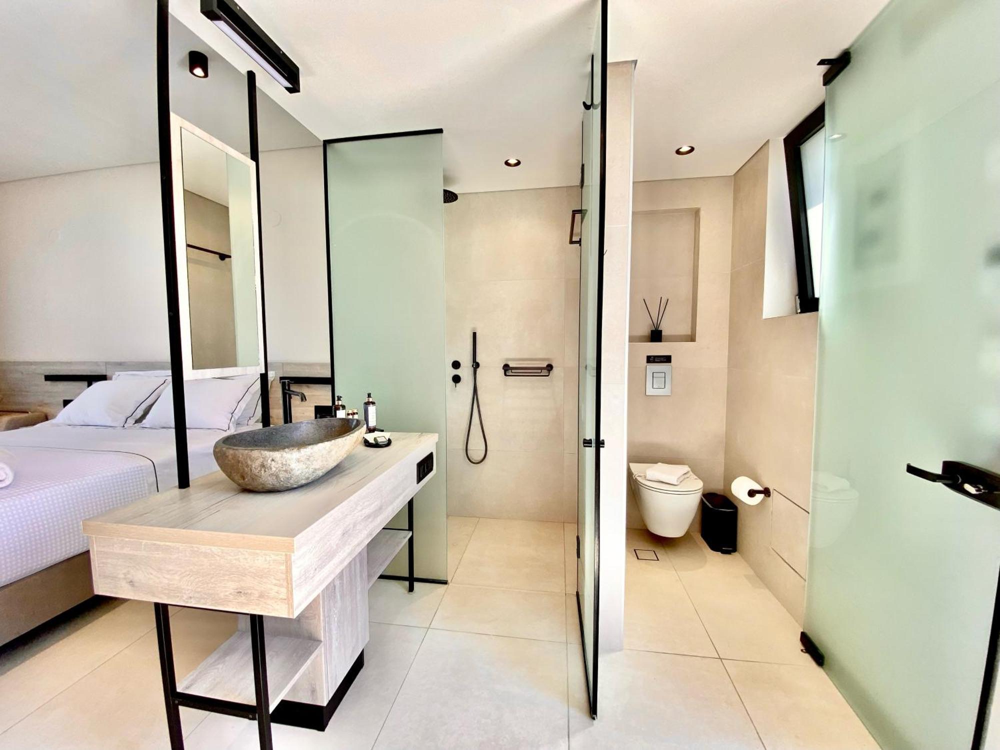 Eleia Seafront Rooms & Villas Петра Екстериор снимка