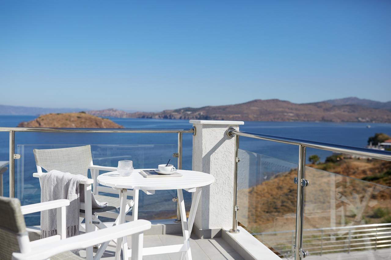 Eleia Seafront Rooms & Villas Петра Екстериор снимка