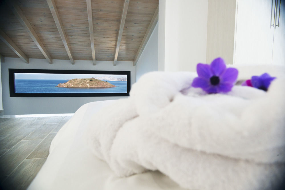 Eleia Seafront Rooms & Villas Петра Екстериор снимка